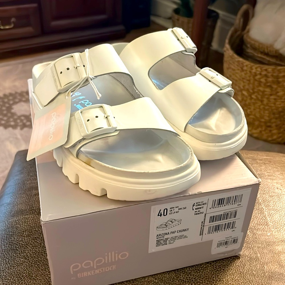 NIB Leather Papillio Arizona Exquisite Chunky White Sandals Size 40